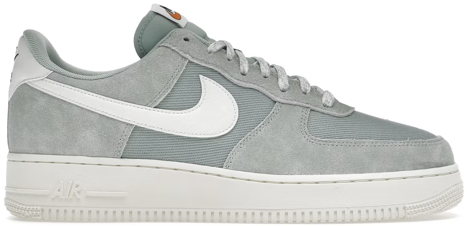 Nike AIR FORCE 1 '07 LV8 Green - ENAMEL GREEN/SAIL-ENAMEL GREEN